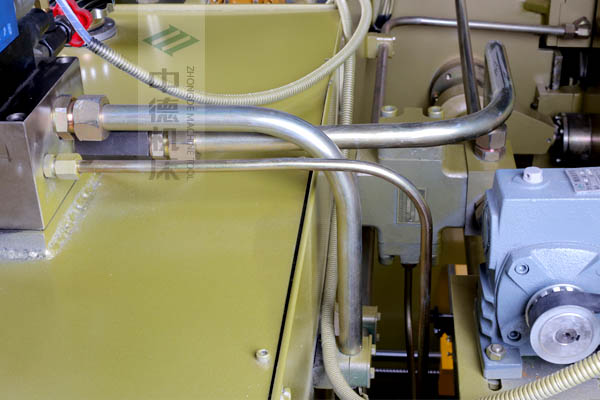 ZDP-4022全金屬管套連接,高溫不膨脹,可長期保證精度.jpg ZDP-4022全金屬管套連接,高溫不膨脹,可長期保證精度.jpg